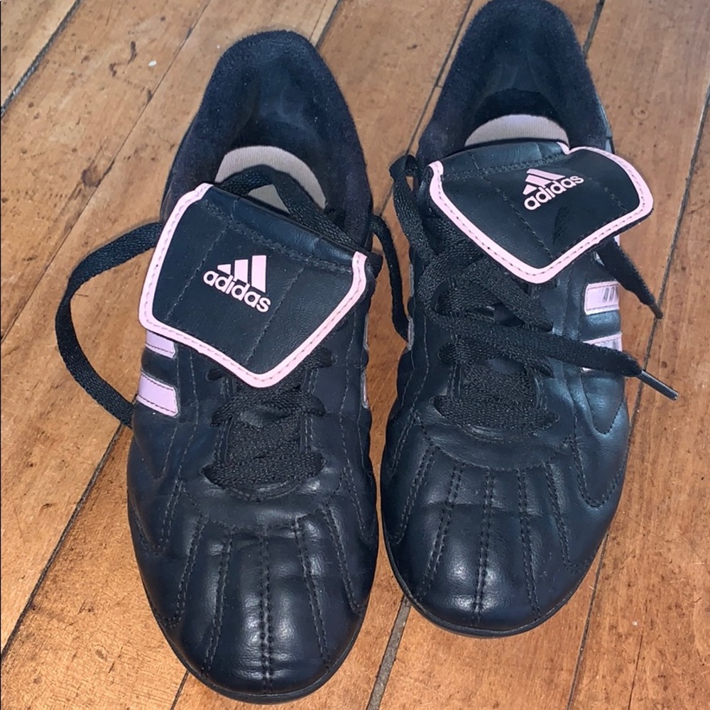 Girls soccer cleats